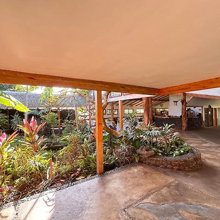 Hotel Hotu Matua By Ei Hanga Roa Exterior photo